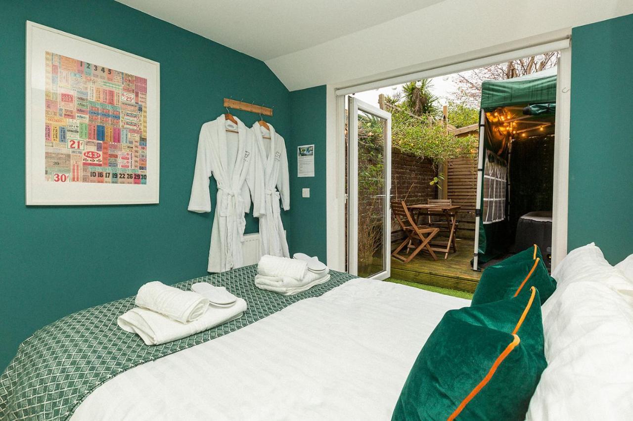 Stylish & Cosy Margate Escape With Hot Tub And Log Burner Dogs Welcome Exterior foto