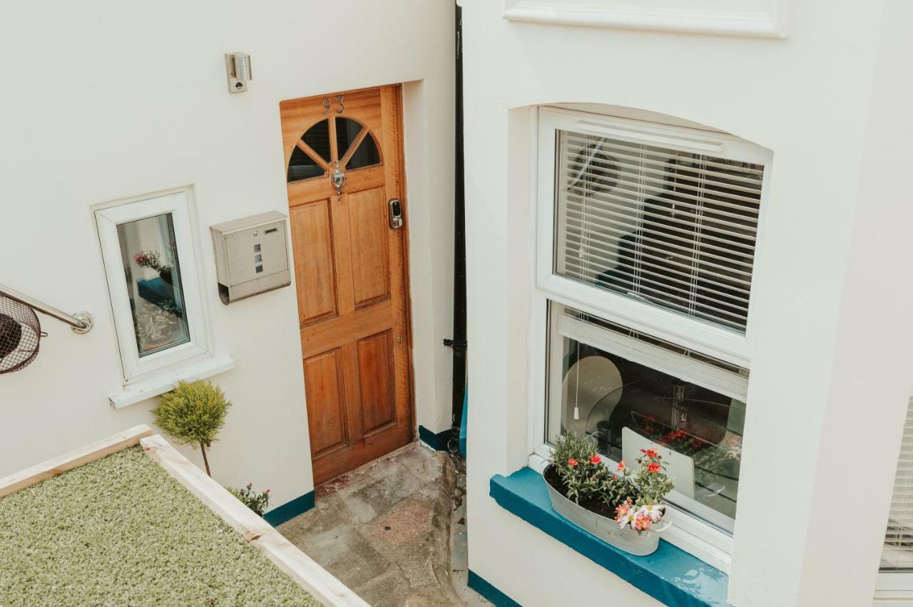 Stylish & Cosy Margate Escape With Hot Tub And Log Burner Dogs Welcome Exterior foto